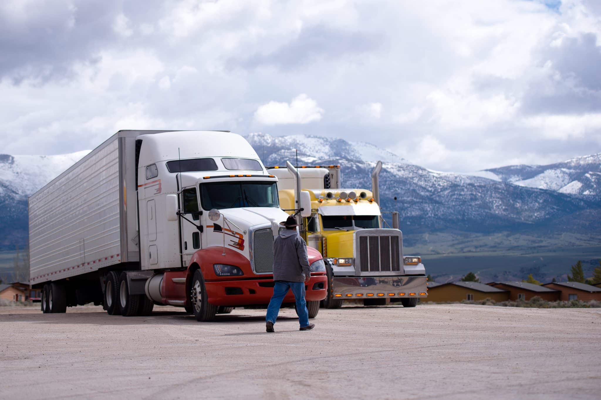 is-trucking-a-good-career-rtds-trucking-school